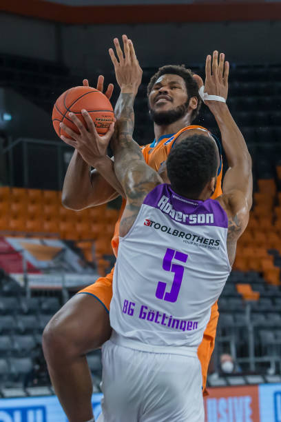 对于孔蒂来 对于孔蒂来