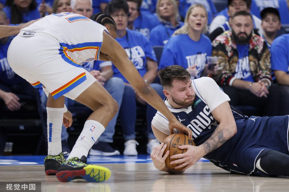 球迷小姐姐 球迷小姐姐