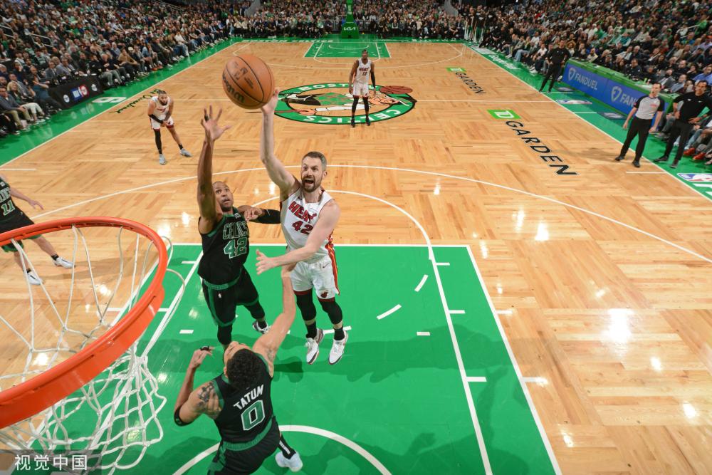 62岁穆帅再批裁判：13轮不败+落后死敌6分夺冠无望 5天后迎来大考.